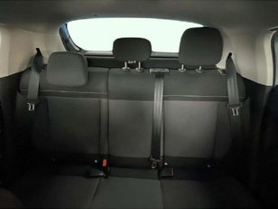 Citroen C3 PureTech 82 Live 60 kW (82 CV) Citroen C3 PureTech 82 Live 60 kW (82 CV)