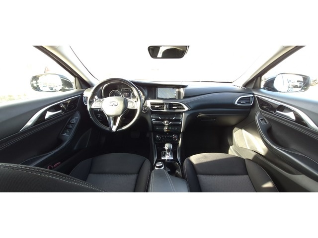 InfinitiQ30 1.6 TC Premium 7DCT 115 kW (156 CV) Vehículo usado en Barcelona - 11