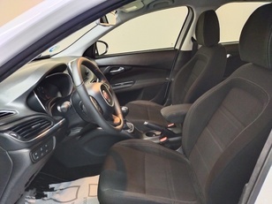 Fiat Tipo SW 1.4 gasolina/GLP Lounge Plus 88 kW (120 CV) Fiat Tipo SW 1.4 gasolina/GLP Lounge Plus 88 kW (120 CV)