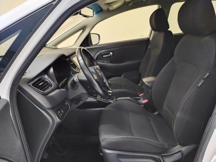 KiaCarens 1.6 GDi Drive 99 kW (135 CV) Vehículo usado en Barcelona - 11 KiaCarens 1.6 GDi Drive 99 kW (135 CV) Vehículo usado en Barcelona - 11