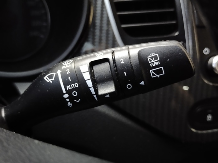 KiaCarens 1.6 GDi Drive 99 kW (135 CV) Vehículo usado en Barcelona - 21 KiaCarens 1.6 GDi Drive 99 kW (135 CV) Vehículo usado en Barcelona - 21