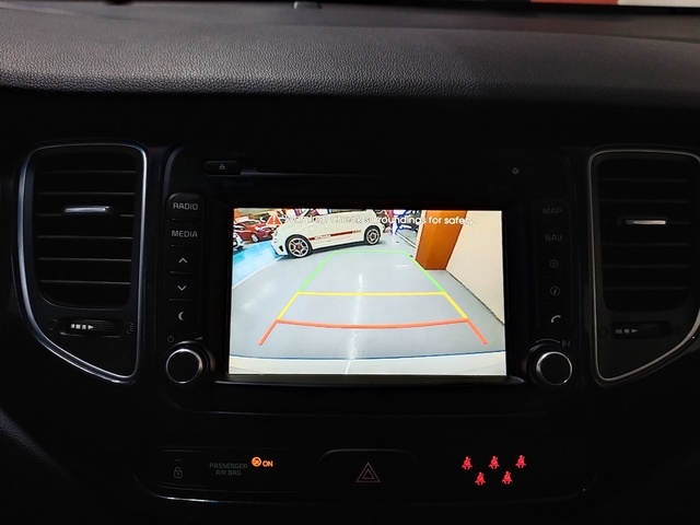 KiaCarens 1.6 GDi Drive 99 kW (135 CV) Vehículo usado en Barcelona - 25