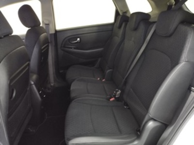Kia Carens 1.6 GDi Drive 99 kW (135 CV) Kia Carens 1.6 GDi Drive 99 kW (135 CV)