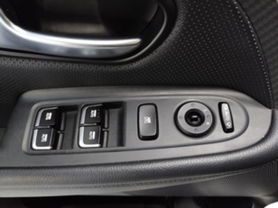 Kia Carens 1.6 GDi Drive 99 kW (135 CV) Kia Carens 1.6 GDi Drive 99 kW (135 CV)