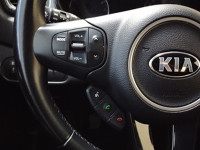 Kia Carens 1.6 GDi Drive 99 kW (135 CV) Kia Carens 1.6 GDi Drive 99 kW (135 CV)