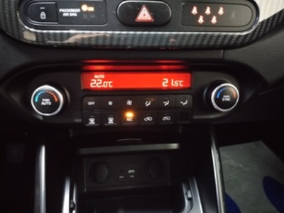 Kia Carens 1.6 GDi Drive 99 kW (135 CV) Kia Carens 1.6 GDi Drive 99 kW (135 CV)