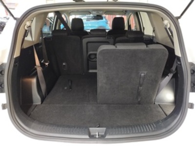 Kia Carens 1.6 GDi Drive 99 kW (135 CV) Kia Carens 1.6 GDi Drive 99 kW (135 CV)