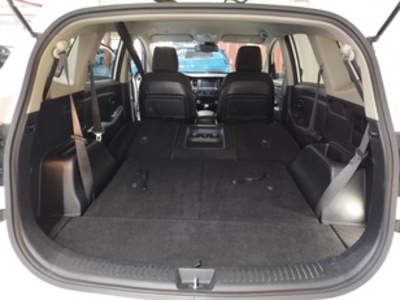 Kia Carens 1.6 GDi Drive 99 kW (135 CV) Kia Carens 1.6 GDi Drive 99 kW (135 CV)