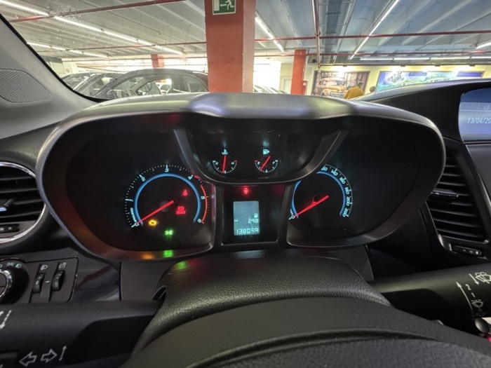 ChevroletOrlando 2.0 VCDI LT+ 96 kW (130 CV) Vehículo usado en Barcelona - 17 ChevroletOrlando 2.0 VCDI LT+ 96 kW (130 CV) Vehículo usado en Barcelona - 17