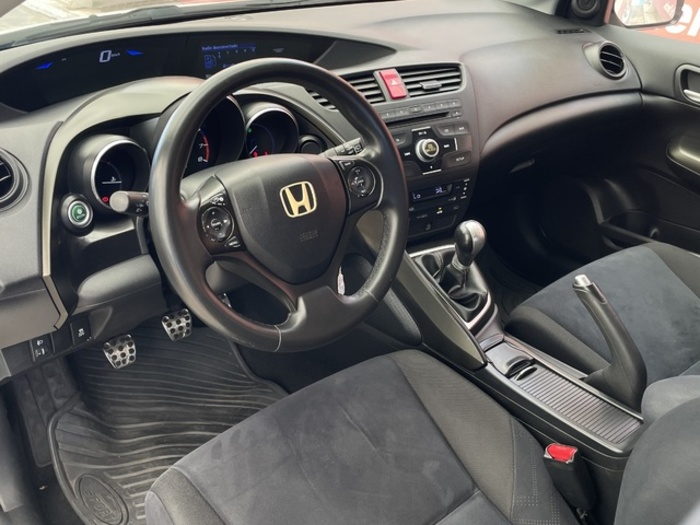 HondaCivic 1.4 I-VTEC Sport 74 kW (100 CV) Vehículo usado en Barcelona - 2 HondaCivic 1.4 I-VTEC Sport 74 kW (100 CV) Vehículo usado en Barcelona - 2