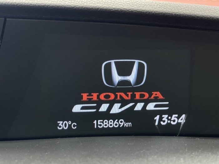 HondaCivic 1.4 I-VTEC Sport 74 kW (100 CV) Vehículo usado en Barcelona - 18 HondaCivic 1.4 I-VTEC Sport 74 kW (100 CV) Vehículo usado en Barcelona - 18