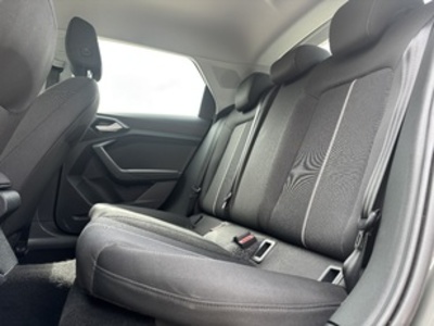 Audi A1 Sportback S line 25 TFSI 70 kW (95 CV) Audi A1 Sportback S line 25 TFSI 70 kW (95 CV)