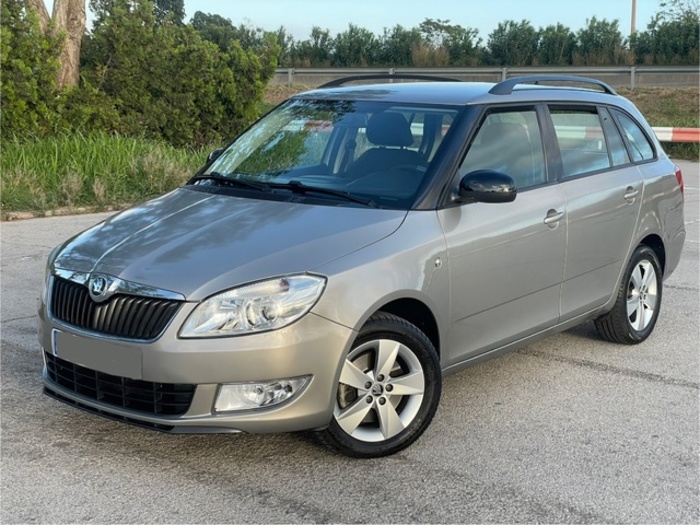 SkodaFabia Combi 1.2 TSI Elegance DSG 77 kW (105 CV) Vehículo usado en Barcelona - 1 SkodaFabia Combi 1.2 TSI Elegance DSG 77 kW (105 CV) Vehículo usado en Barcelona - 1