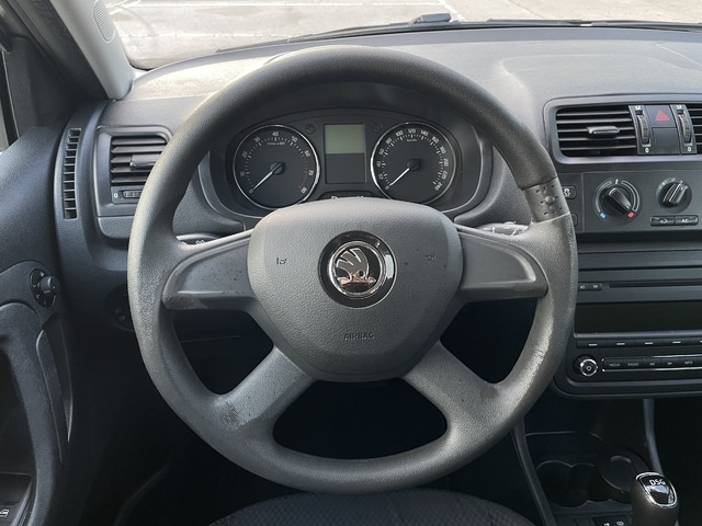 SkodaFabia Combi 1.2 TSI Elegance DSG 77 kW (105 CV) Vehículo usado en Barcelona - 12