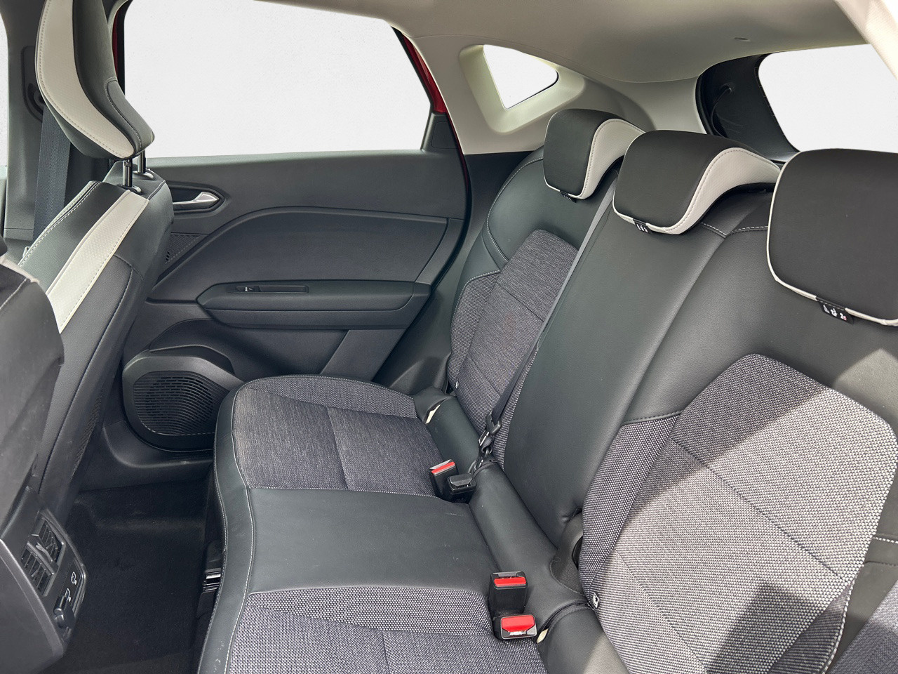 Renault Captur Techno TCe 103 kW (140 CV) GPF - 11