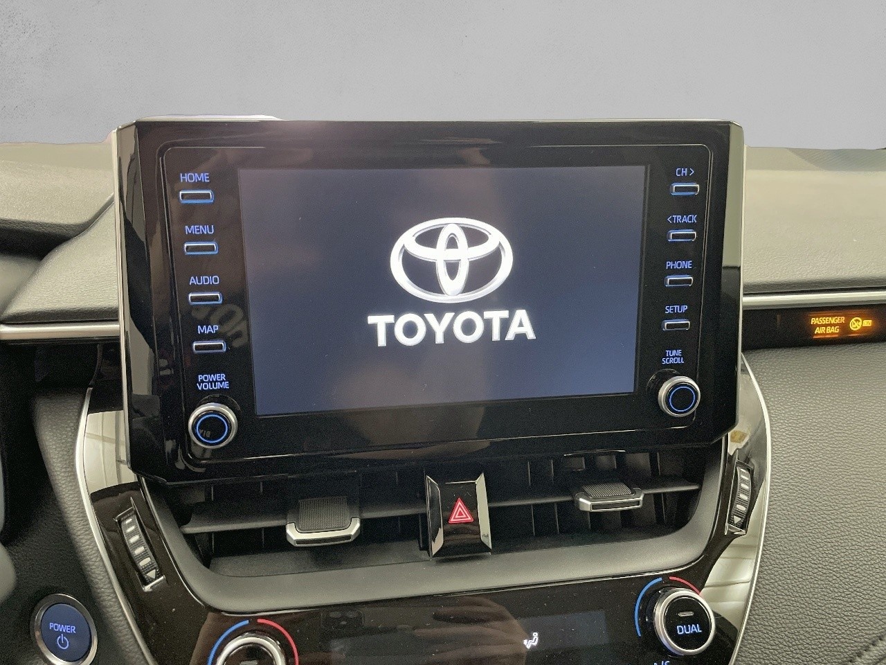 Toyota Corolla 1.8 125 Híbrido Sedan Feel! E-CVT 90 kW (122 CV) - 6 Toyota Corolla 1.8 125 Híbrido Sedan Feel! E-CVT 90 kW (122 CV) - 6