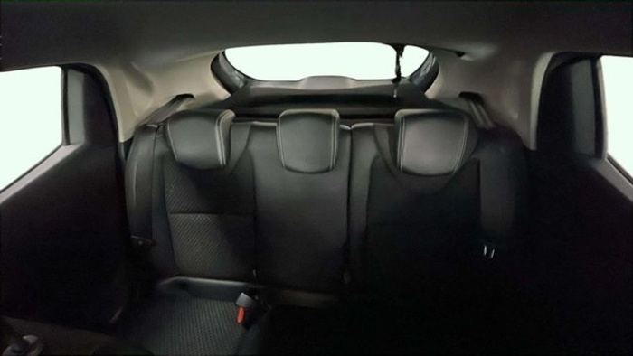 RenaultClio Zen TCe 66 kW (90 CV) Vehículo usado en Barcelona - 8 RenaultClio Zen TCe 66 kW (90 CV) Vehículo usado en Barcelona - 8