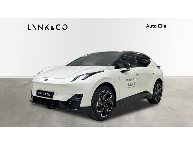 Lynk & Co02 BEV 66kWh More 200 kW (272 CV)