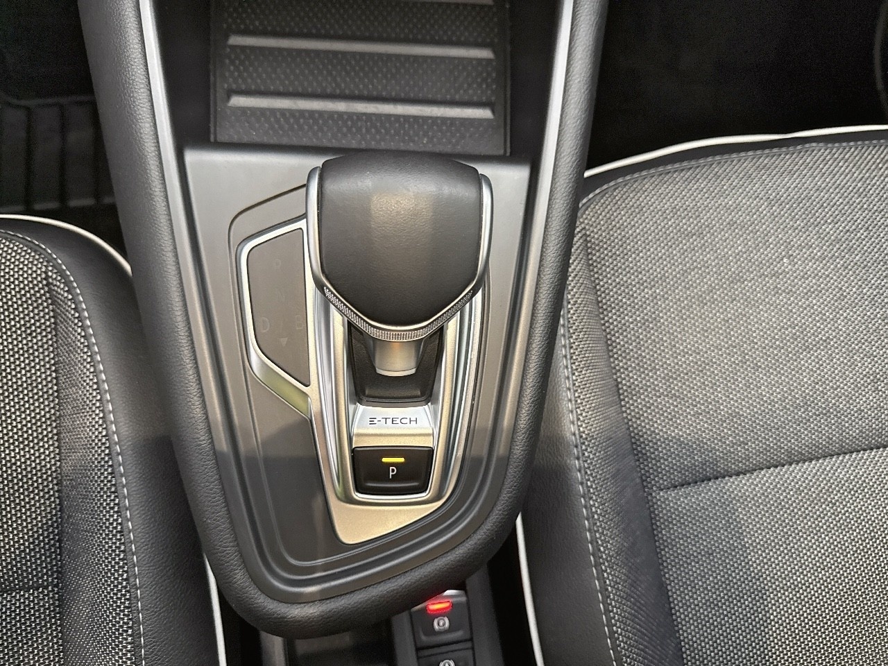 Renault Captur Zen E-TECH Híbrido enchufable 118 kW (160 CV) - 7