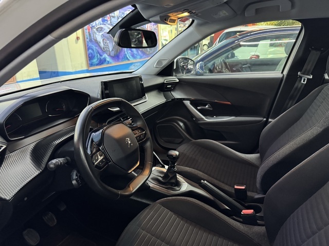 Peugeot2008 BlueHDi 110 S&S Active Pack 81 kW (110 CV) Vehículo usado en Barcelona - 2