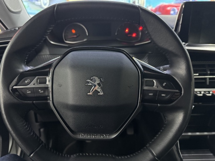 Peugeot2008 BlueHDi 110 S&S Active Pack 81 kW (110 CV) Vehículo usado en Barcelona - 20 Peugeot2008 BlueHDi 110 S&S Active Pack 81 kW (110 CV) Vehículo usado en Barcelona - 20