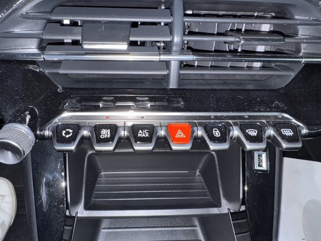 Peugeot2008 BlueHDi 110 S&S Active Pack 81 kW (110 CV) Vehículo usado en Barcelona - 23