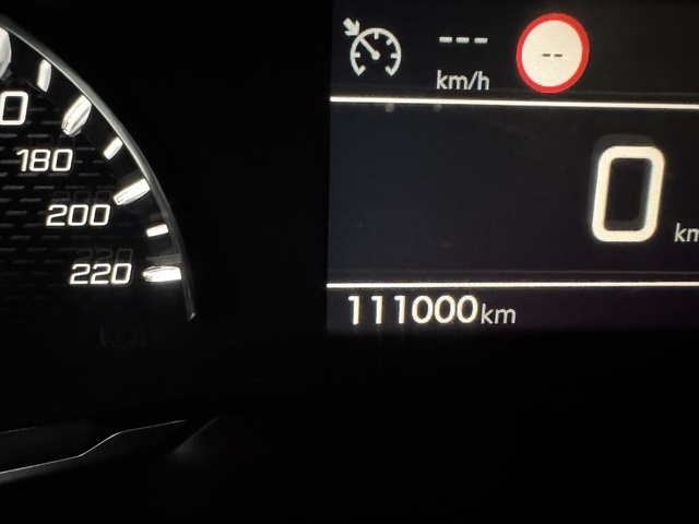 Peugeot2008 BlueHDi 110 S&S Active Pack 81 kW (110 CV) Vehículo usado en Barcelona - 29