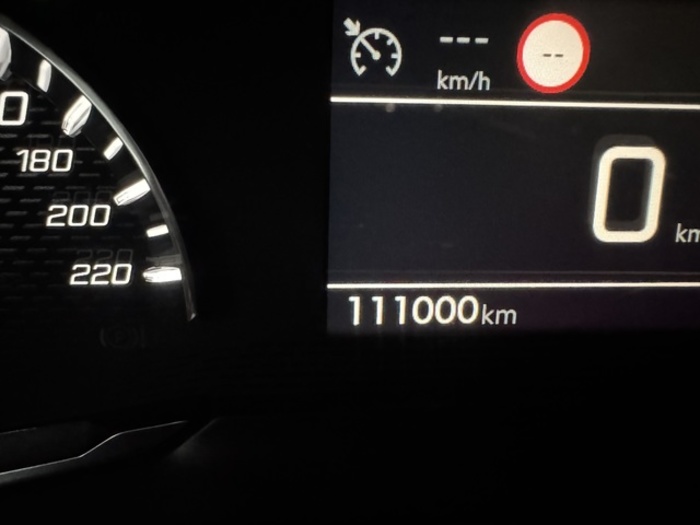 Peugeot2008 BlueHDi 110 S&S Active Pack 81 kW (110 CV) Vehículo usado en Barcelona - 29 Peugeot2008 BlueHDi 110 S&S Active Pack 81 kW (110 CV) Vehículo usado en Barcelona - 29