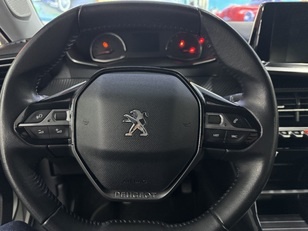 Peugeot 2008 BlueHDi 110 S&S Active Pack 81 kW (110 CV) Peugeot 2008 BlueHDi 110 S&S Active Pack 81 kW (110 CV)