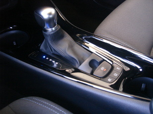 Toyota C-HR 1.8 125H Active 90 kW (122 CV) Toyota C-HR 1.8 125H Active 90 kW (122 CV)