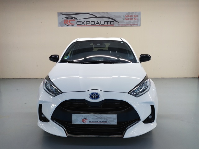 ToyotaYaris 1.5 120H Style Plus 85 kW (116 CV) Vehículo usado en Barcelona - 2