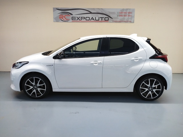 ToyotaYaris 1.5 120H Style Plus 85 kW (116 CV) Vehículo usado en Barcelona - 8