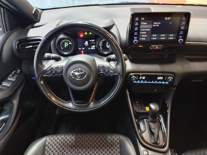 ToyotaYaris 1.5 120H Style Plus 85 kW (116 CV) Vehículo usado en Barcelona - 11 ToyotaYaris 1.5 120H Style Plus 85 kW (116 CV) Vehículo usado en Barcelona - 11