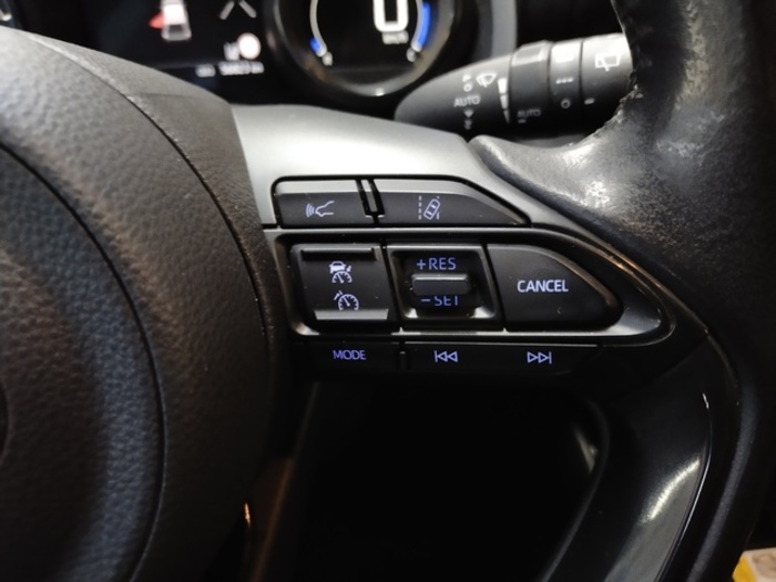 ToyotaYaris 1.5 120H Style Plus 85 kW (116 CV) Vehículo usado en Barcelona - 13 ToyotaYaris 1.5 120H Style Plus 85 kW (116 CV) Vehículo usado en Barcelona - 13