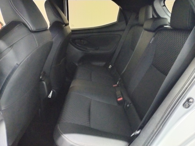 ToyotaYaris 1.5 120H Style Plus 85 kW (116 CV) Vehículo usado en Barcelona - 16