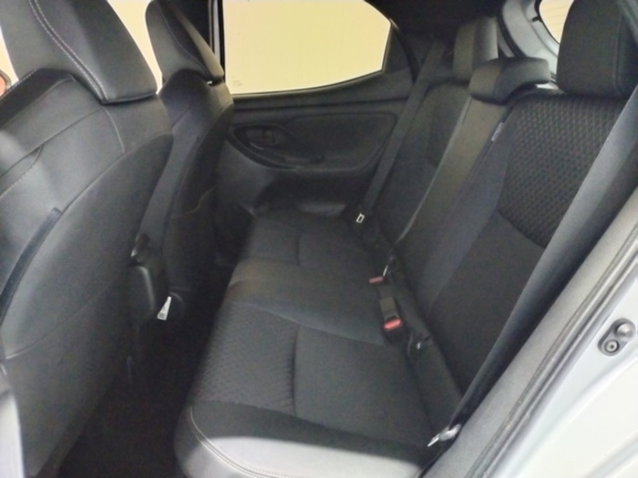 ToyotaYaris 1.5 120H Style Plus 85 kW (116 CV) Vehículo usado en Barcelona - 16 ToyotaYaris 1.5 120H Style Plus 85 kW (116 CV) Vehículo usado en Barcelona - 16