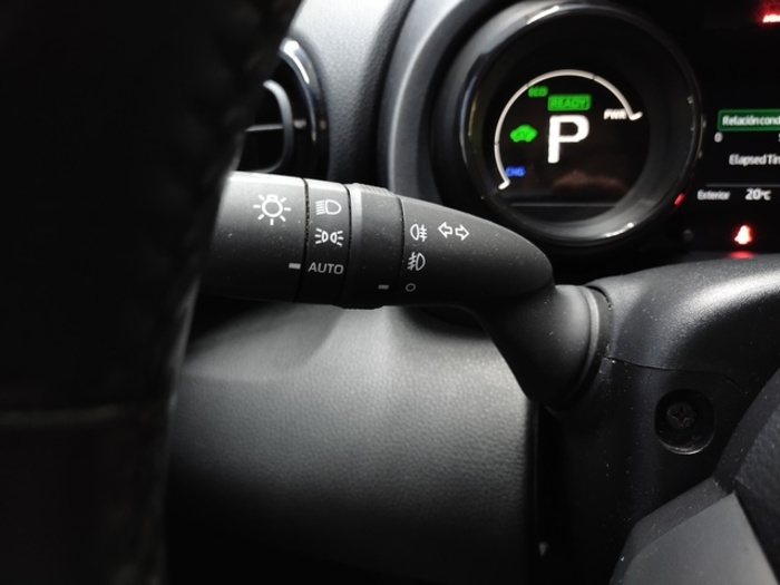 ToyotaYaris 1.5 120H Style Plus 85 kW (116 CV) Vehículo usado en Barcelona - 19 ToyotaYaris 1.5 120H Style Plus 85 kW (116 CV) Vehículo usado en Barcelona - 19