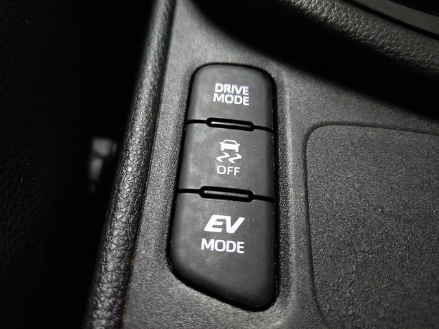 ToyotaYaris 1.5 120H Style Plus 85 kW (116 CV) Vehículo usado en Barcelona - 21