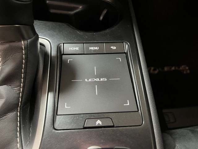 Lexus UX 250h Business 2WD 135 kW (184 CV) Vehículo usado en Madrid - 26 Lexus UX 250h Business 2WD 135 kW (184 CV) Vehículo usado en Madrid - 26