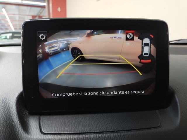 MazdaCX-3 2.0 Skyactiv-G Zenith White Cruise 2WD AT 89 kW (121 CV) Vehículo usado en Barcelona - 31