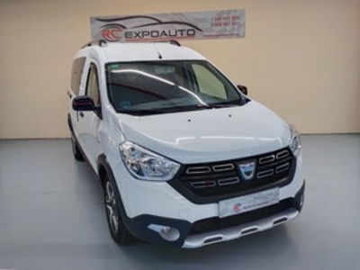 Dacia Dokker Stepway Essential Blue dCi 70 kW (95 CV) Dacia Dokker Stepway Essential Blue dCi 70 kW (95 CV)