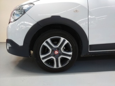 Dacia Dokker Stepway Essential Blue dCi 70 kW (95 CV) Dacia Dokker Stepway Essential Blue dCi 70 kW (95 CV)