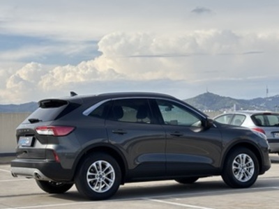 Ford Kuga 1.5 EcoBoost ST-Line X 4x2 110 kW (150 CV) Ford Kuga 1.5 EcoBoost ST-Line X 4x2 110 kW (150 CV)