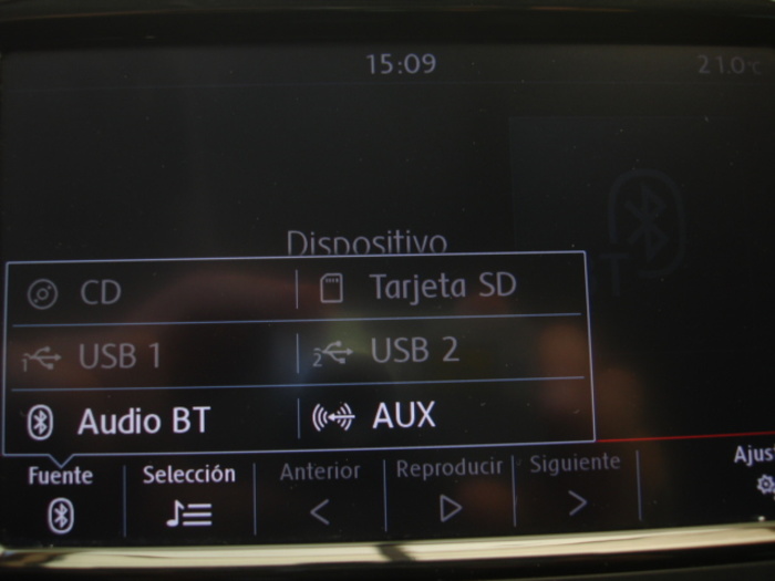 VolkswagenMultivan Premium Batalla Corta 2.0 TDI BMT 146 kW (198 CV) DSG Vehículo usado en Barcelona - 24 VolkswagenMultivan Premium Batalla Corta 2.0 TDI BMT 146 kW (198 CV) DSG Vehículo usado en Barcelona - 24