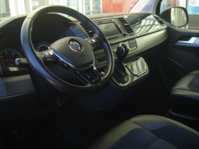 Volkswagen Multivan Premium Batalla Corta 2.0 TDI BMT 146 kW (198 CV) DSG Volkswagen Multivan Premium Batalla Corta 2.0 TDI BMT 146 kW (198 CV) DSG