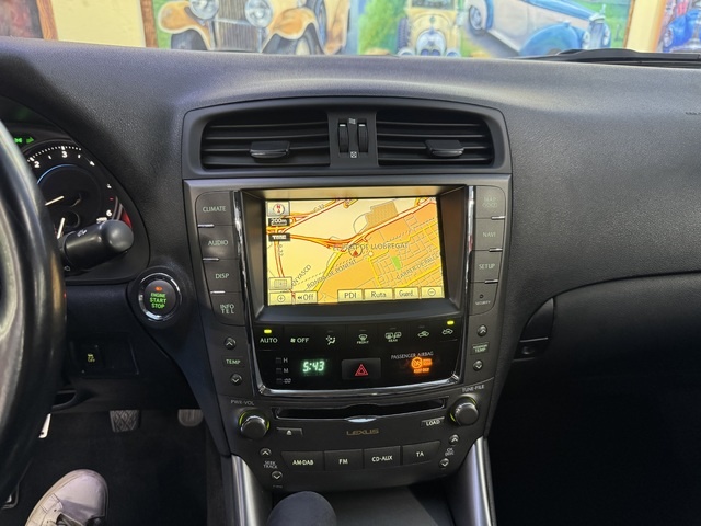 LexusIS 220d Luxury Multimedia 130 kW (177 CV) Vehículo usado en Barcelona - 21