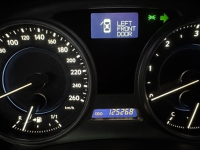 Lexus IS 220d Luxury Multimedia 130 kW (177 CV) Lexus IS 220d Luxury Multimedia 130 kW (177 CV)