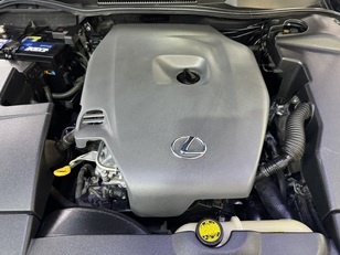 Lexus IS 220d Luxury Multimedia 130 kW (177 CV)