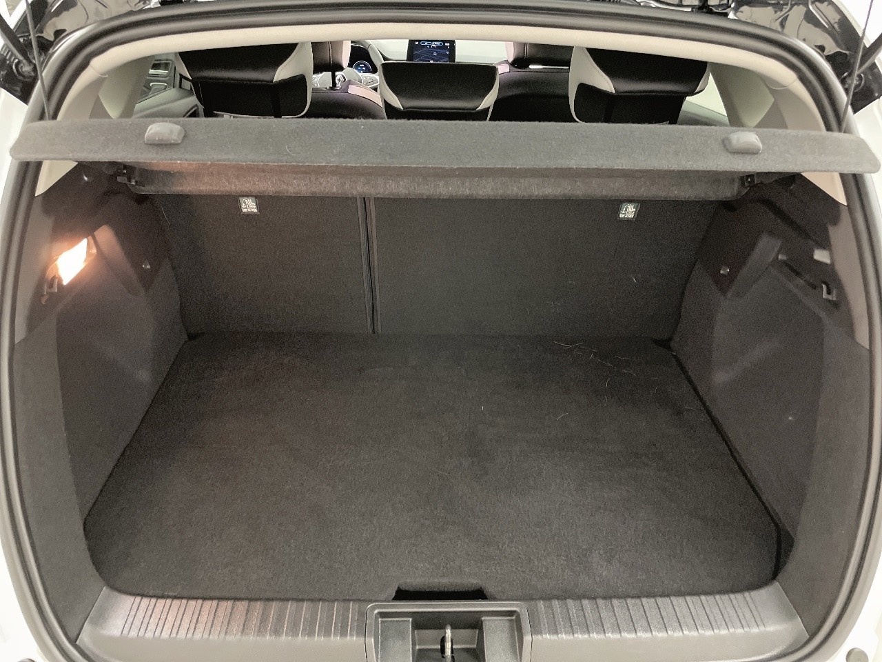 Renault Captur Zen E-TECH Híbrido enchufable 118 kW (160 CV) - 12