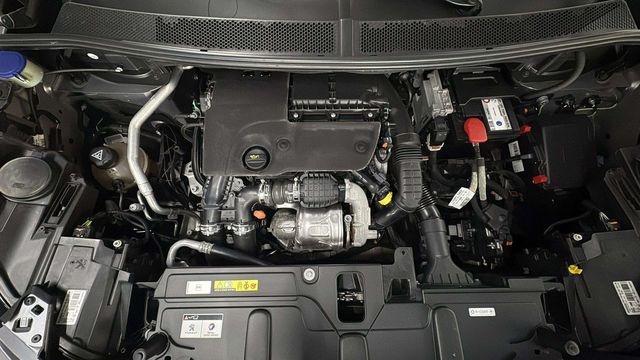 Peugeot3008 BlueHDI 120 S&S Active 88 kW (120 CV) Vehículo usado en Barcelona - 17